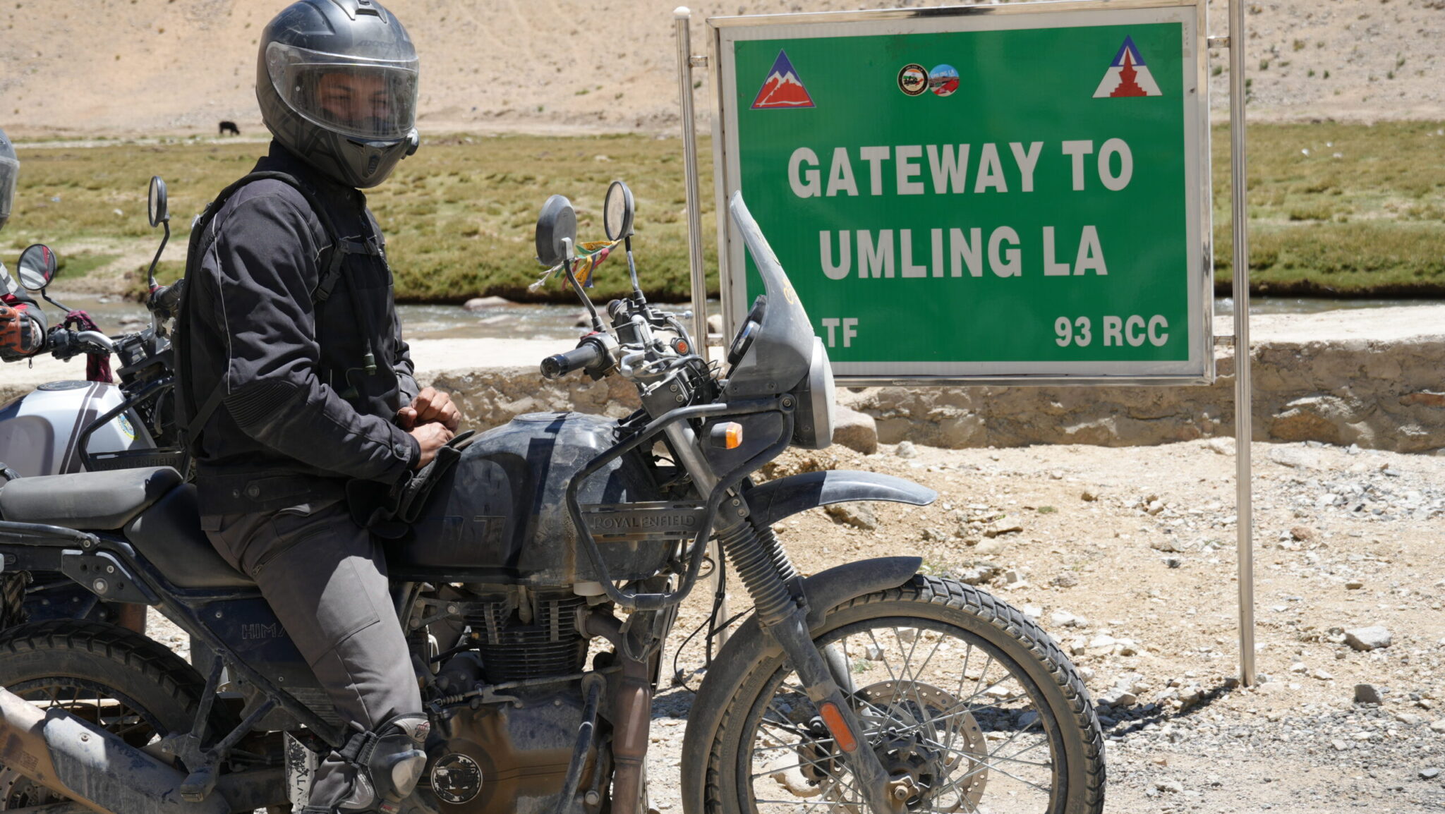 Gateway To Umling La